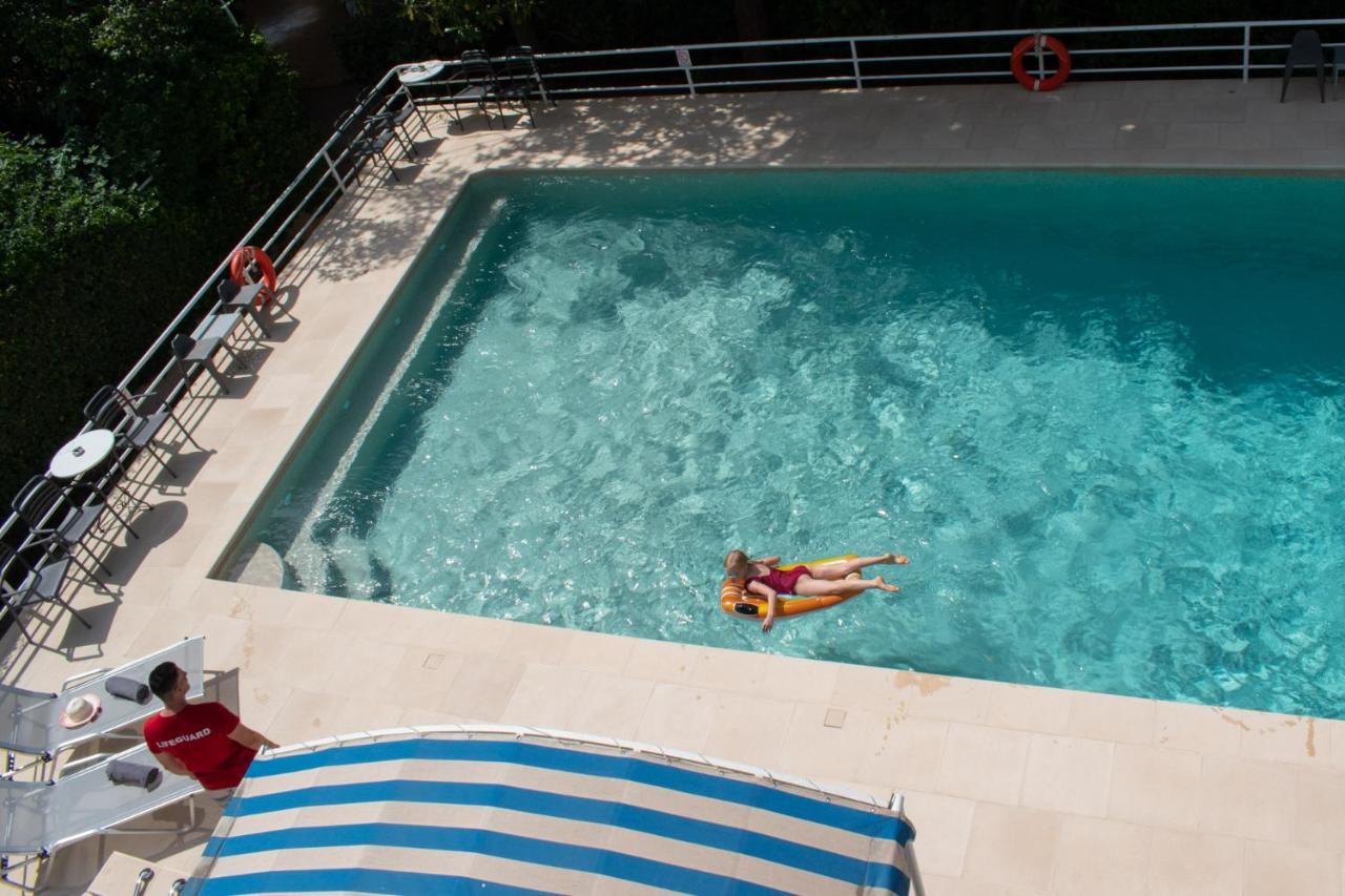 Stefanakis Hotel & Apartments Varkiza Luaran gambar