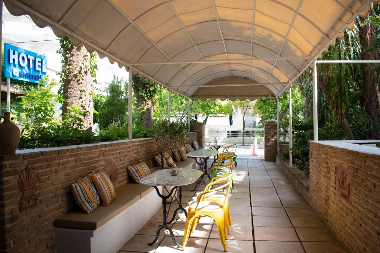 Stefanakis Hotel & Apartments Varkiza Luaran gambar