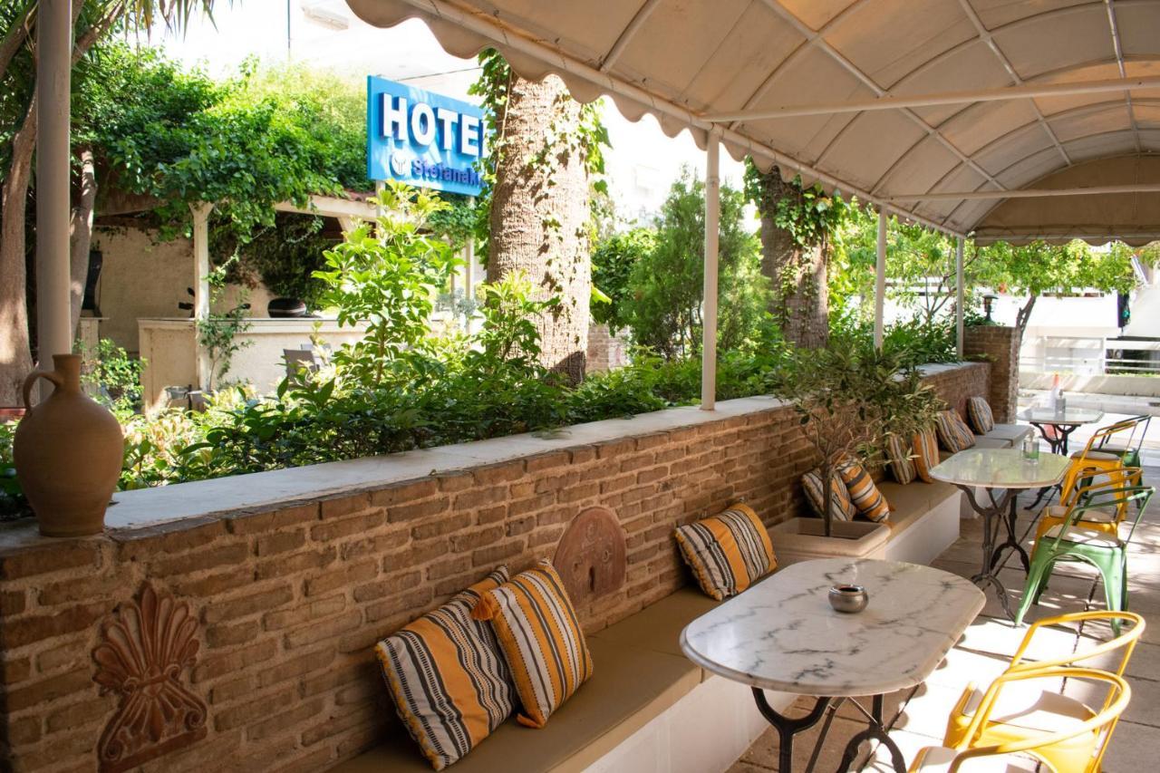 Stefanakis Hotel & Apartments Varkiza Luaran gambar